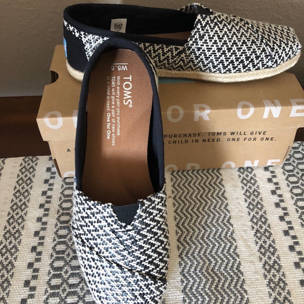 TOMS Woven Rope Sole Flats - Picture 3 of 4